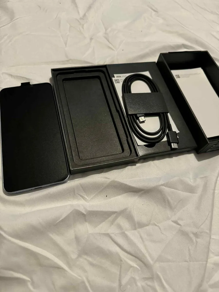 Samsung s 25 - Image 1