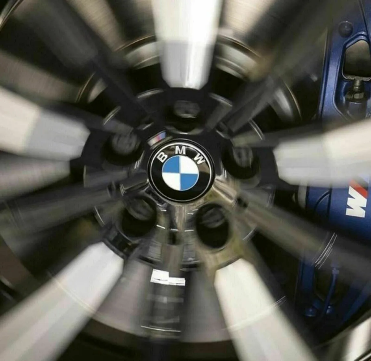 (x 2 sets)  BMW FLOATING CAPS (FREE POST) - Image 1