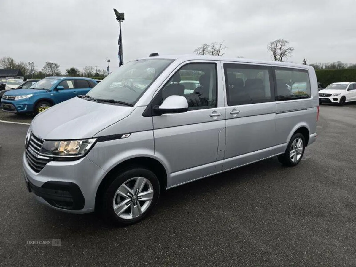 Volkswagen Transporter Shuttle SE Long Wheelbase - Image 2