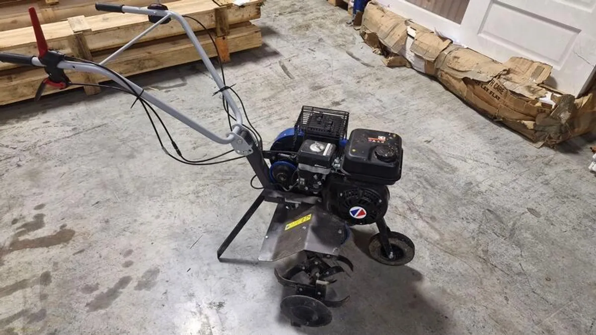 Staub ST 2960 R Petrol Garden Tiller as new condition - Image 3