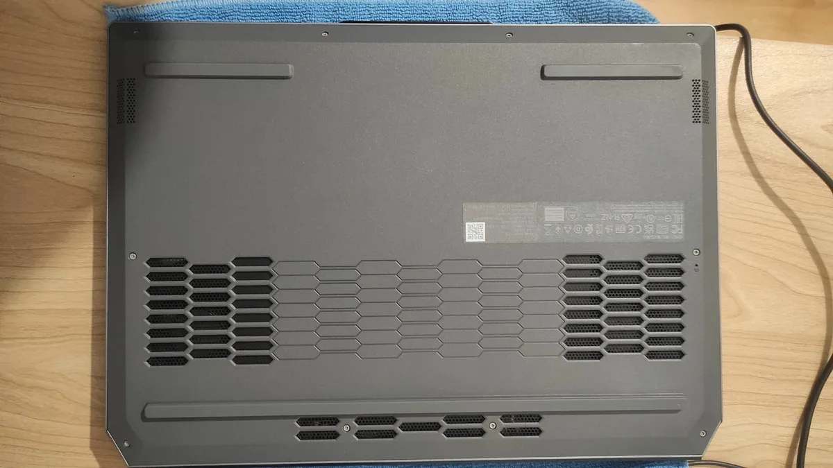 Lenovo LOQ 15IAX9 – RTX 4060 – 24GB RAM - Image 4