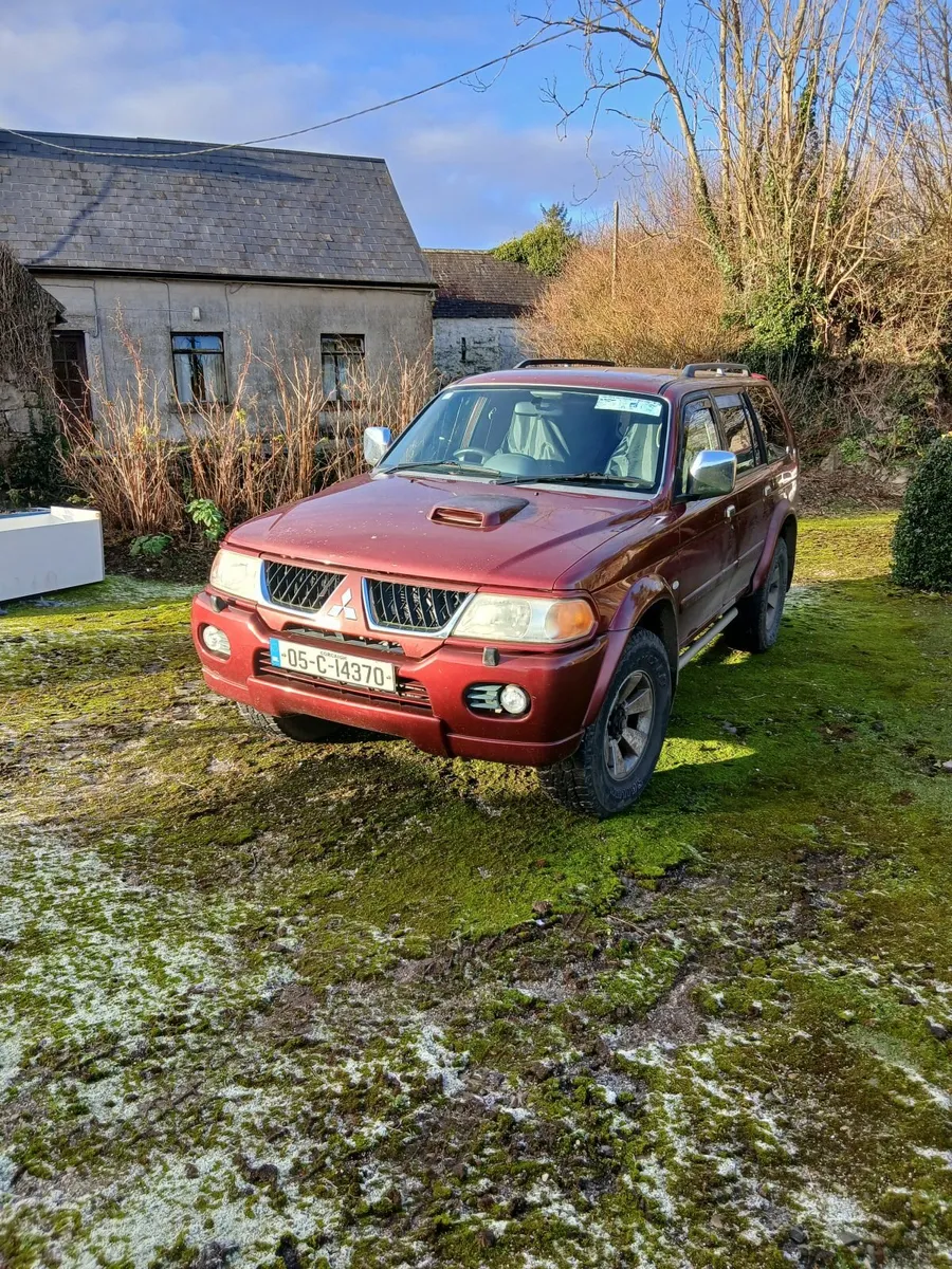 Mitsubishi Pajero 2005 - Image 1