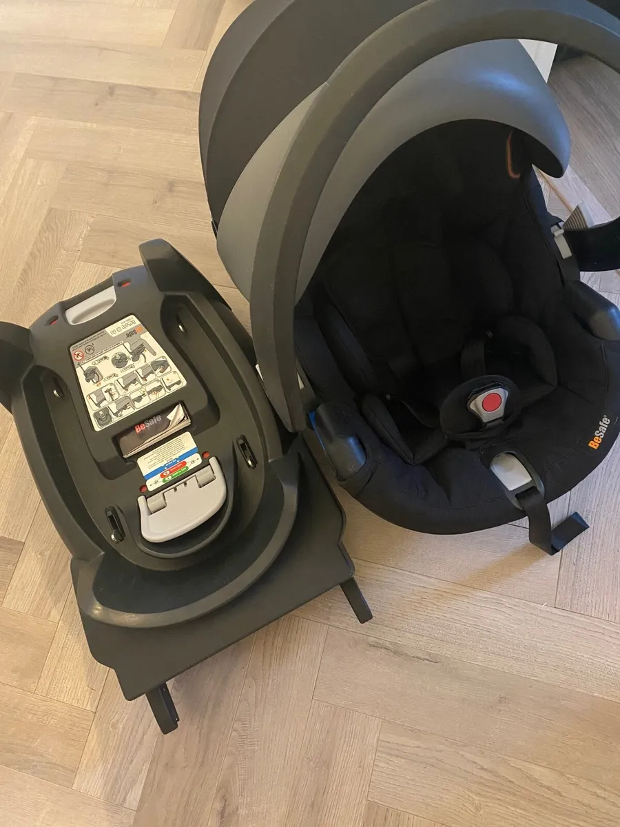 Car seat and Base - Image 3