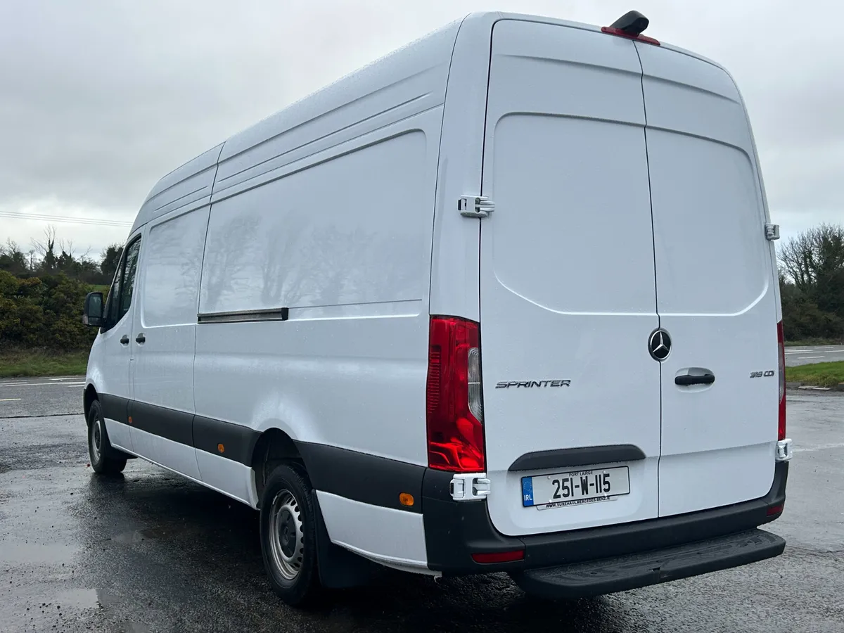 319 Select Automatic - Image 3