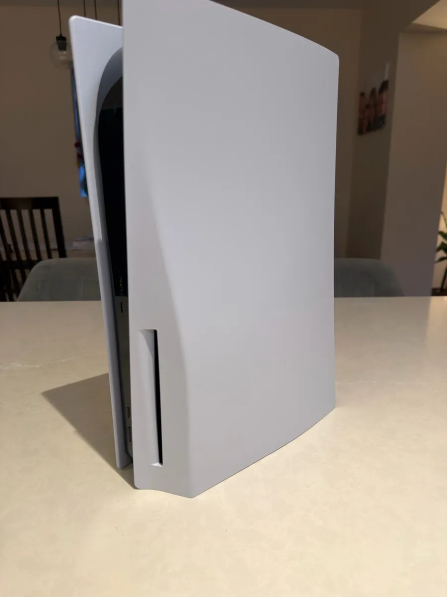 PS 5 (Disc version) - Image 3