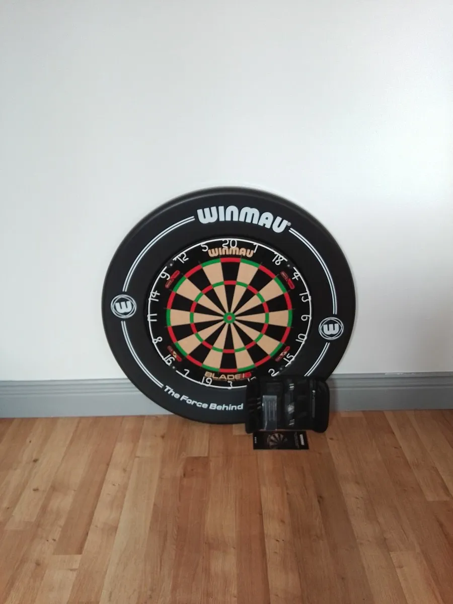 Dart board - Image 1