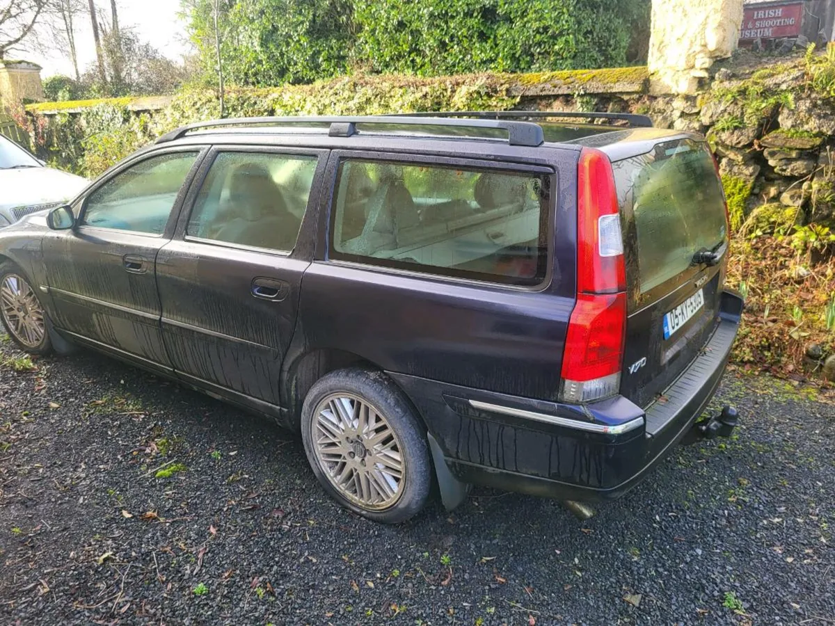 2x Volvo v70 - Image 2