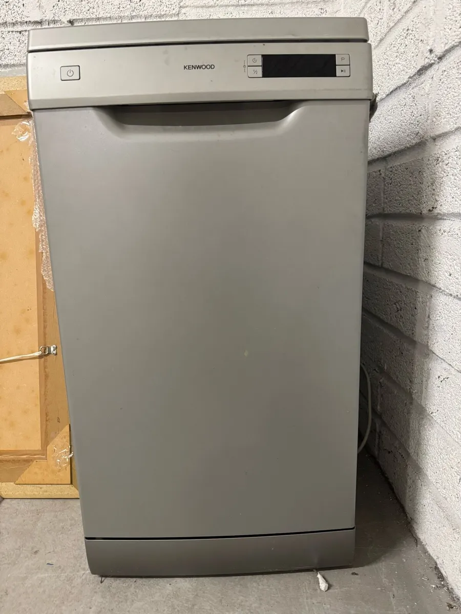 Dishwasher - Image 2