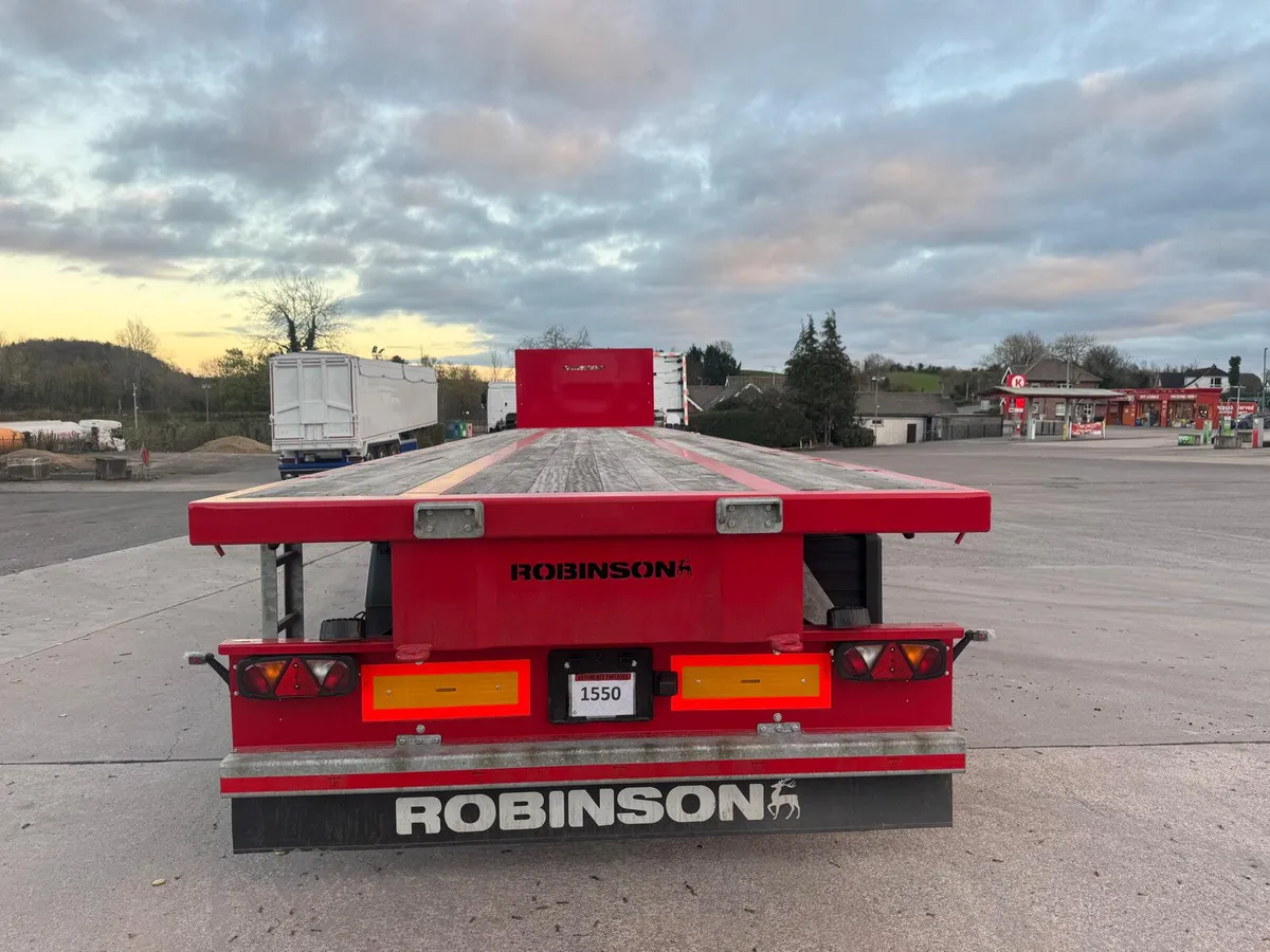 Robinson Timber spec flat - Image 3