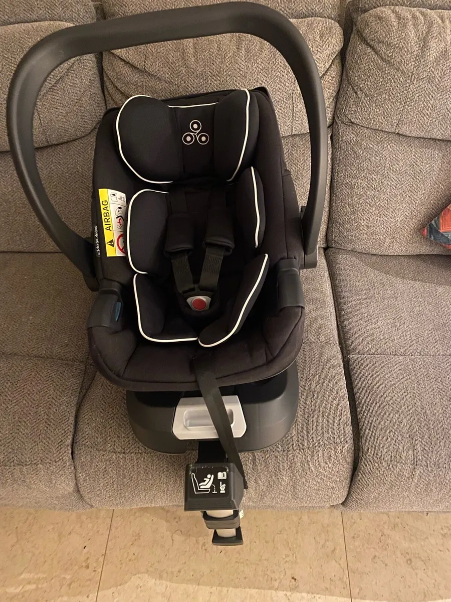 Used Ickle Bubba Mercury I-size CarSeat and Isofix - Image 1