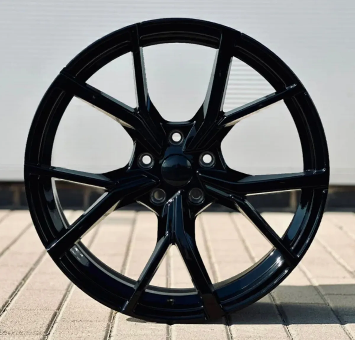 19” 5x112 gloss black
