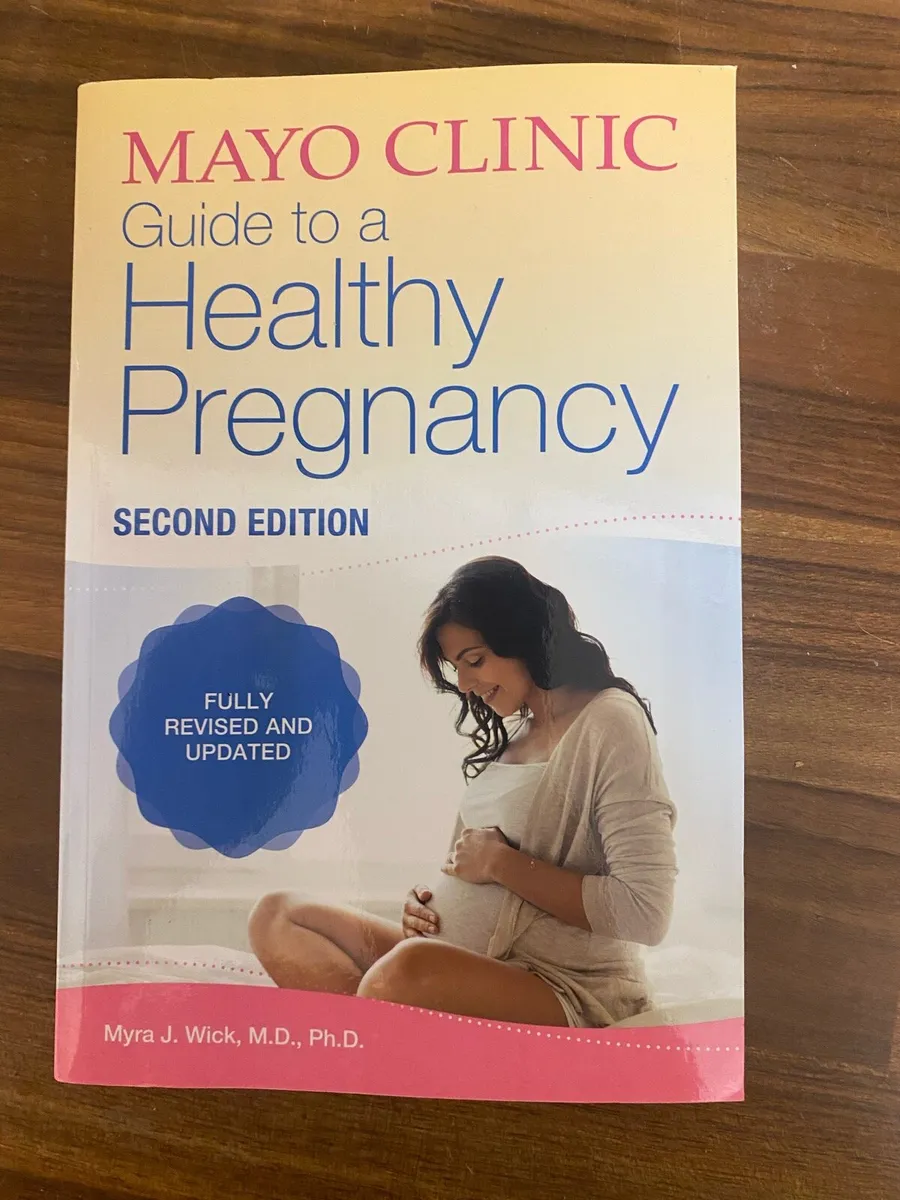 Three pregnancy books - Image 2