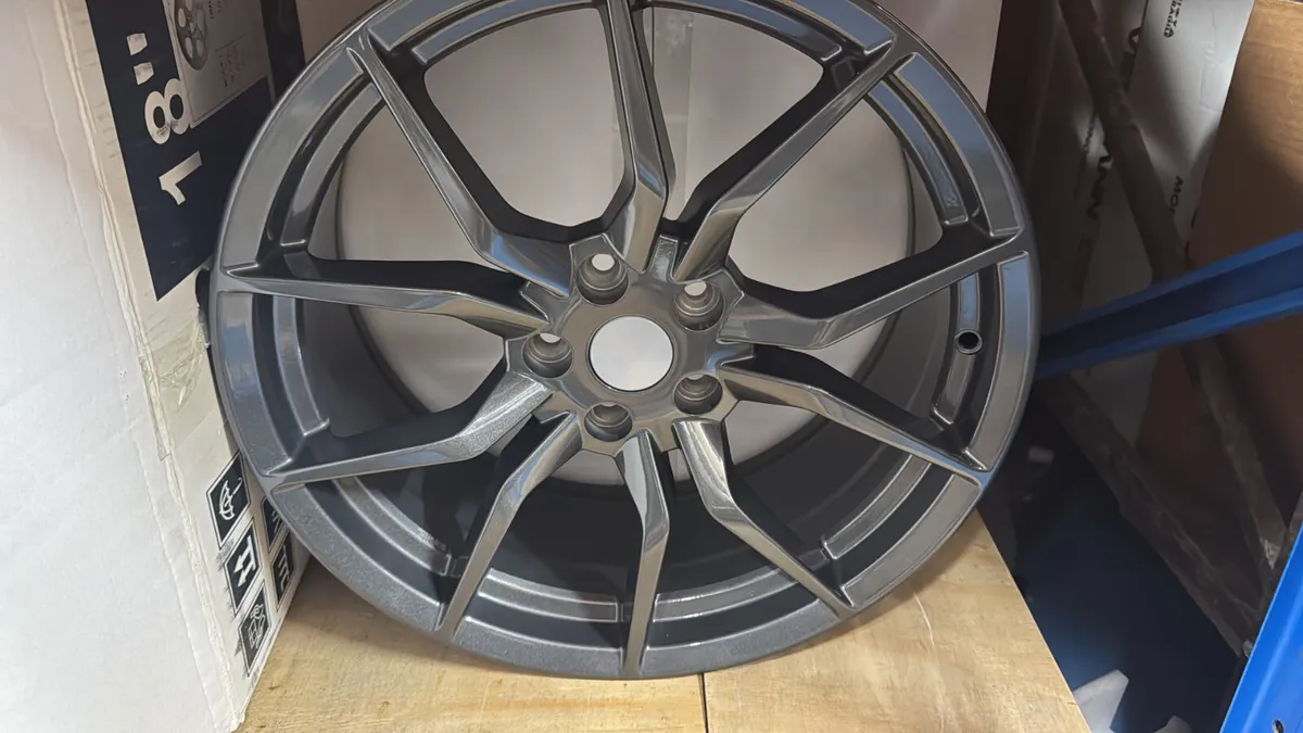 19” rs grey 5x108 Ford