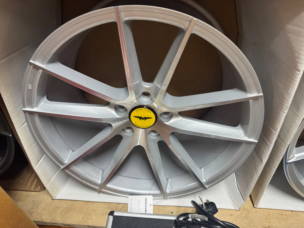 18” veemann vfs25 5x112 9.0” concave