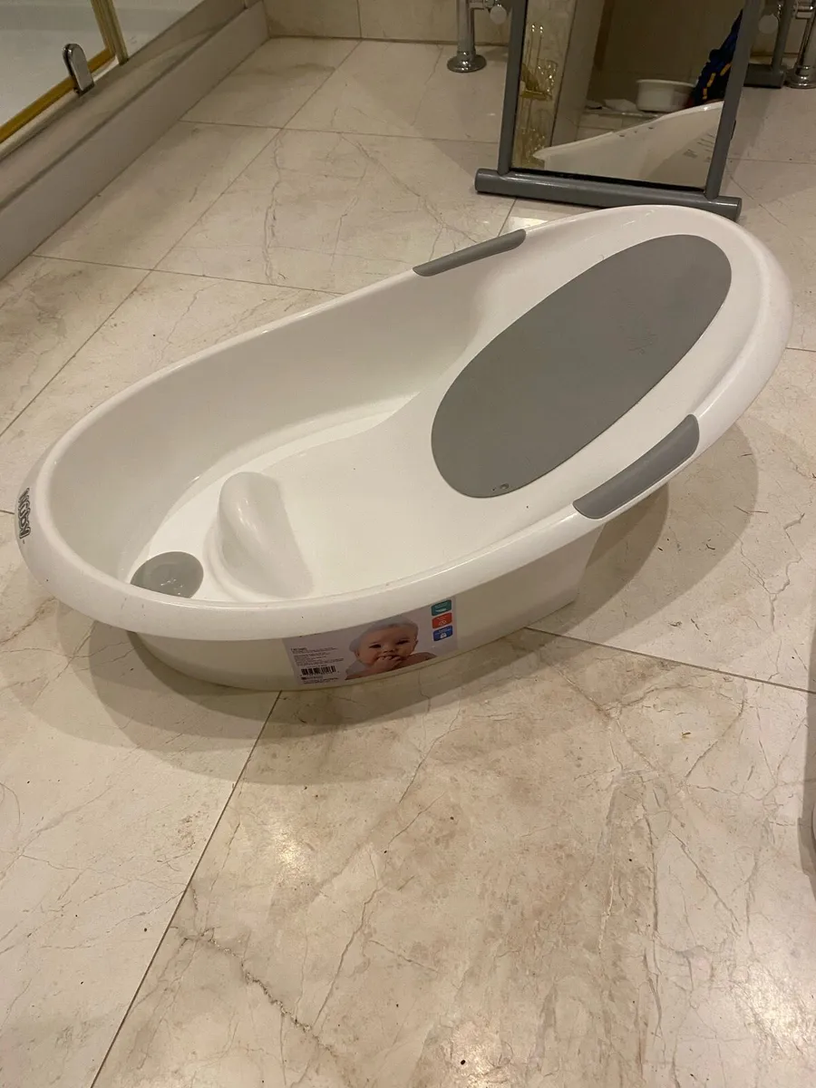 Two baby baths - Image 3
