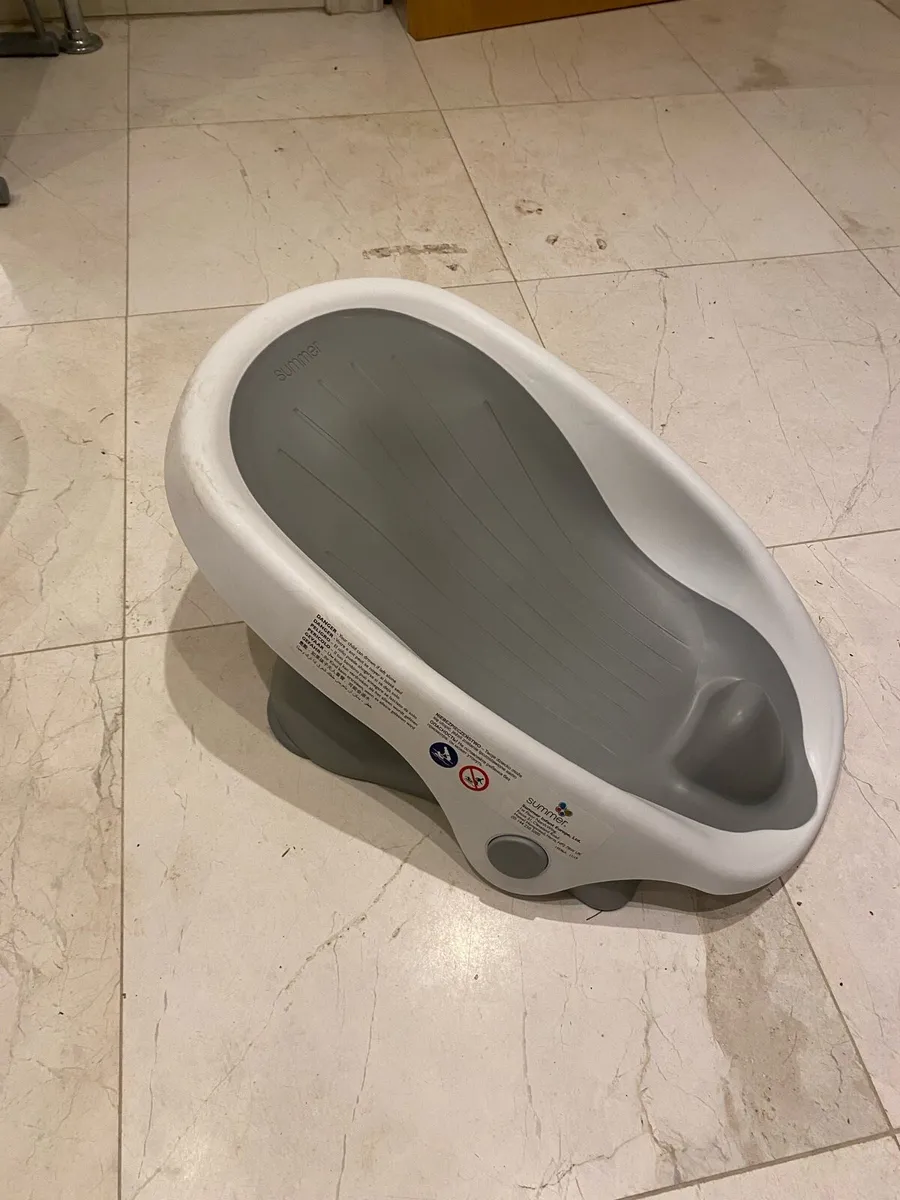 Two baby baths - Image 4