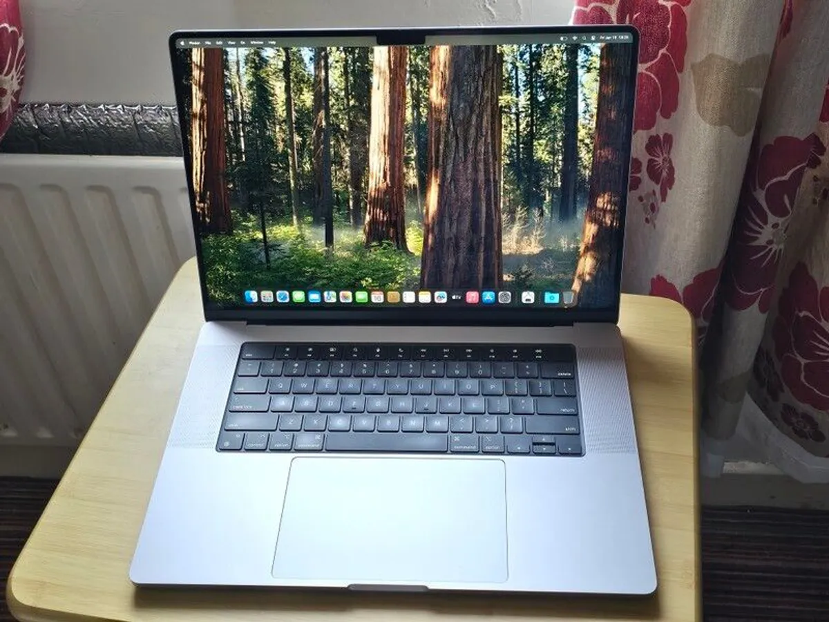 MacBook Pro 16" A2485 M1 Pro as new - Image 1