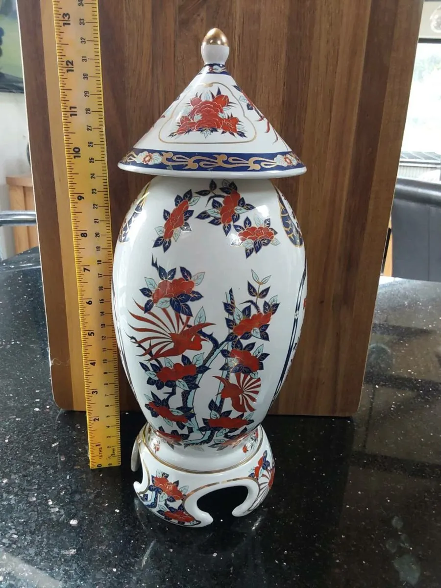 Stunning Vintage Large Ginger Jar - Image 1