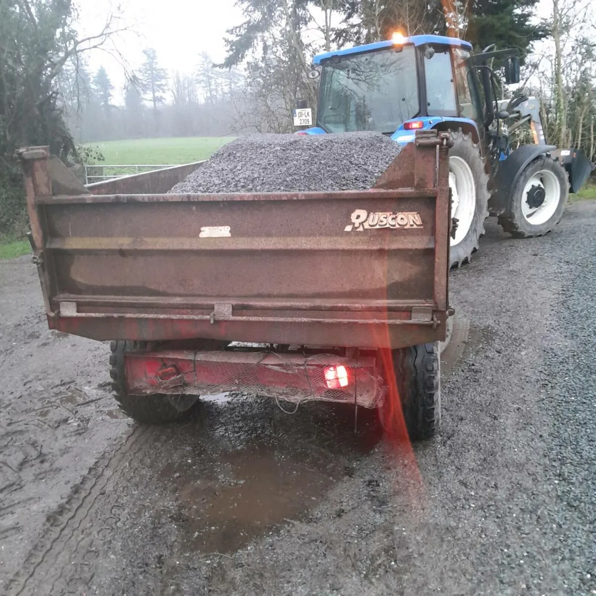 Tractor and trailer hire - Image 3