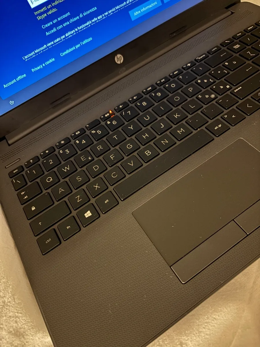 HP 255 G7 Laptop - Image 3