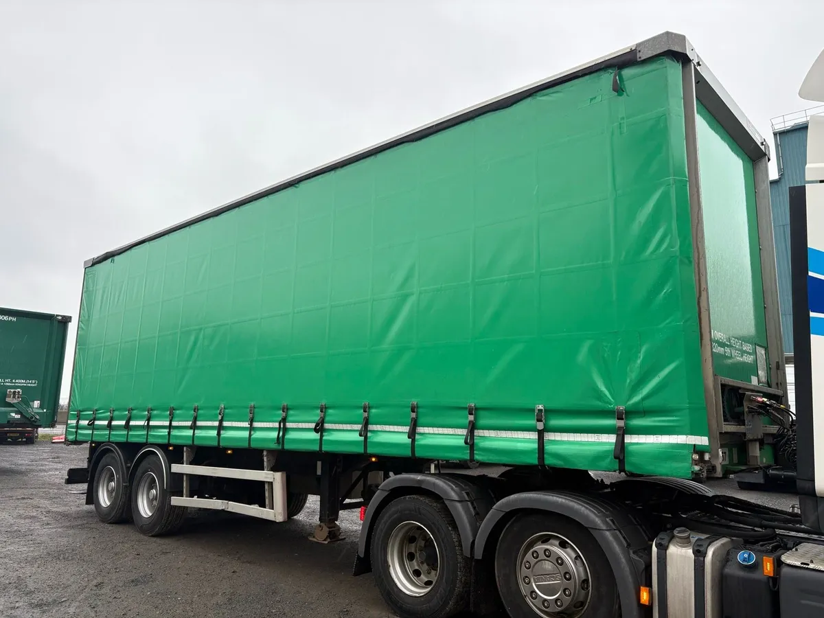 2015 SDC 34ft Tandem Moffett Curtainside Trailer - Image 3