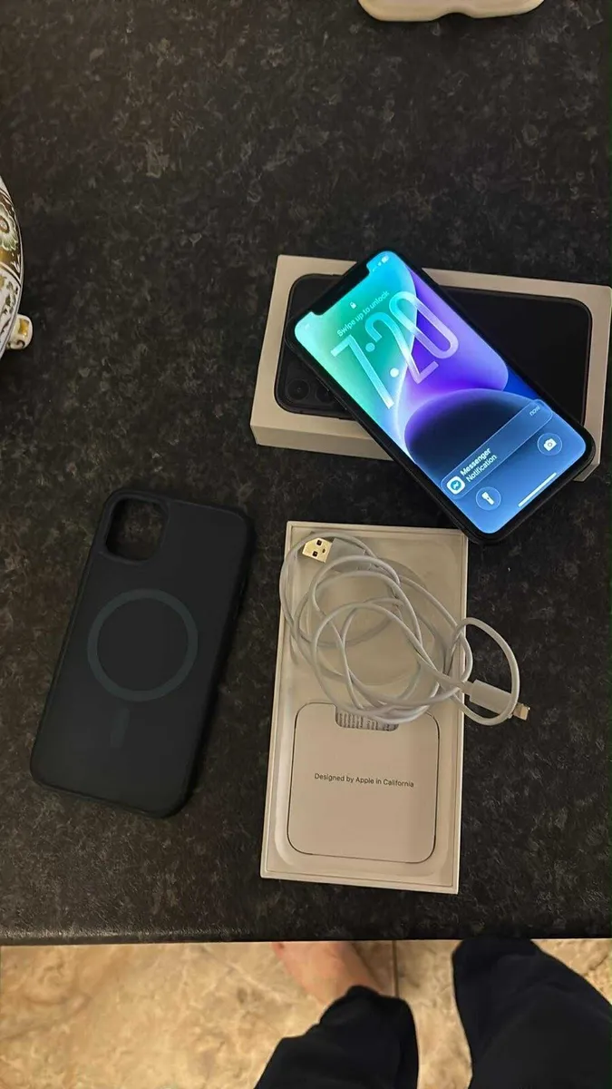 iPhone 11 black sim free 64GB with box - Image 1