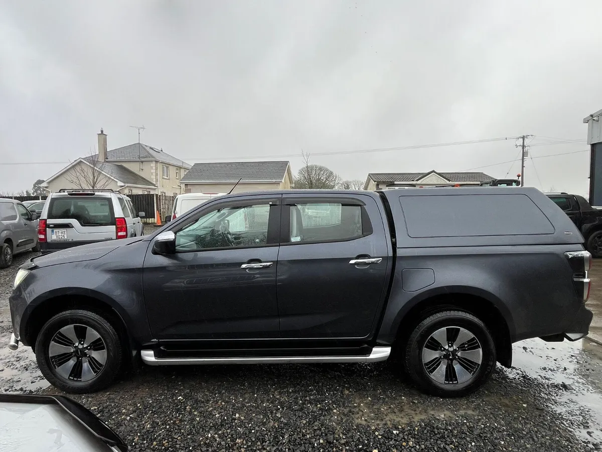 2022 ISUZU DMAX 1.9 DL40 *TOP SPEC*AUTO* - Image 4