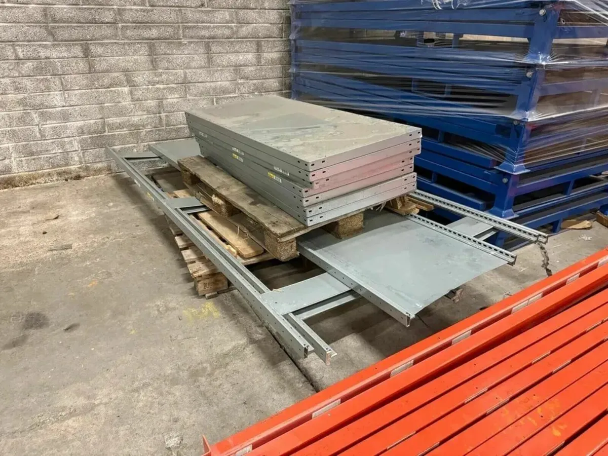 Small Joblot Galvanised Metal Shelving Racking - Image 2
