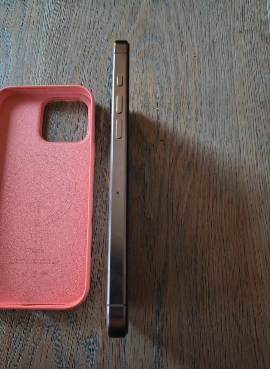 iPhone 16 pro max - Image 1