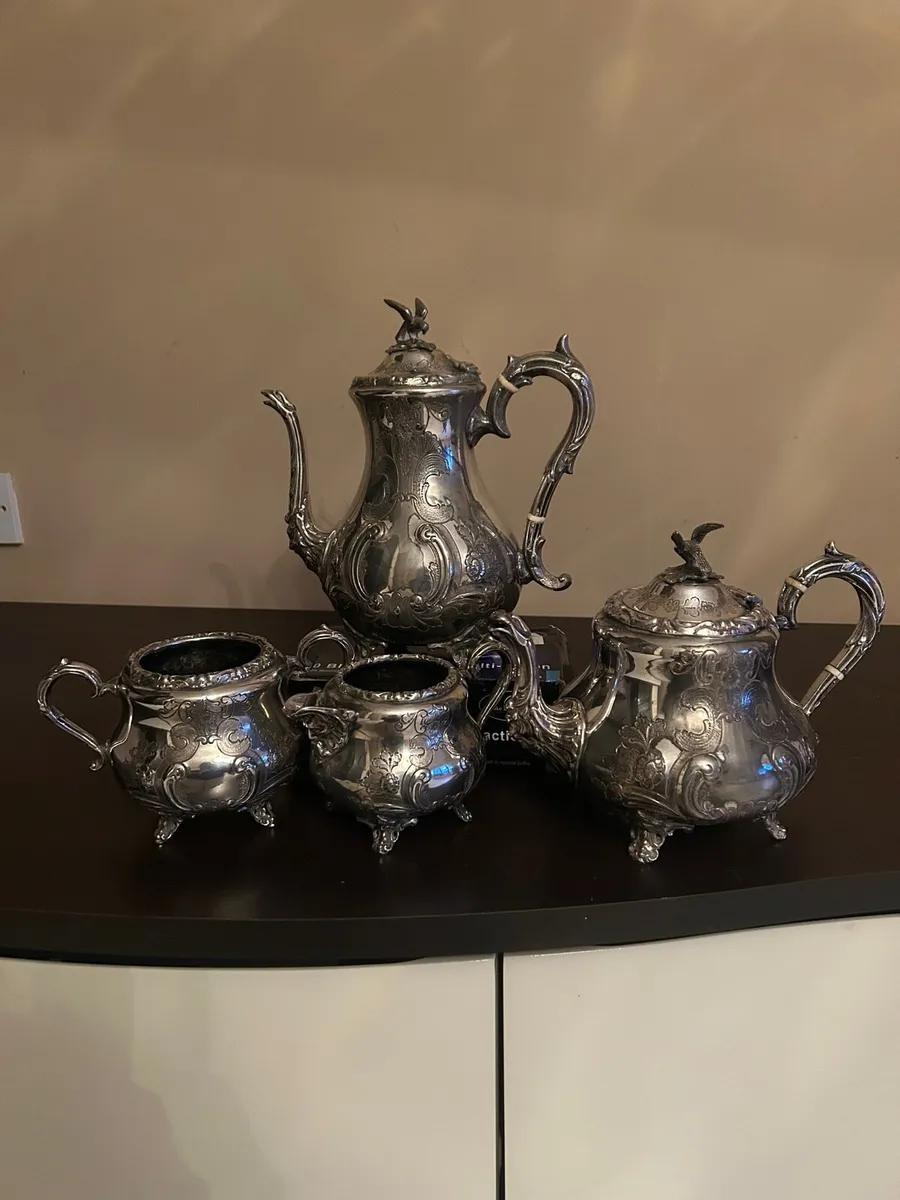 Antique Silver Plated Set Hand Cased 1860 - Image 2