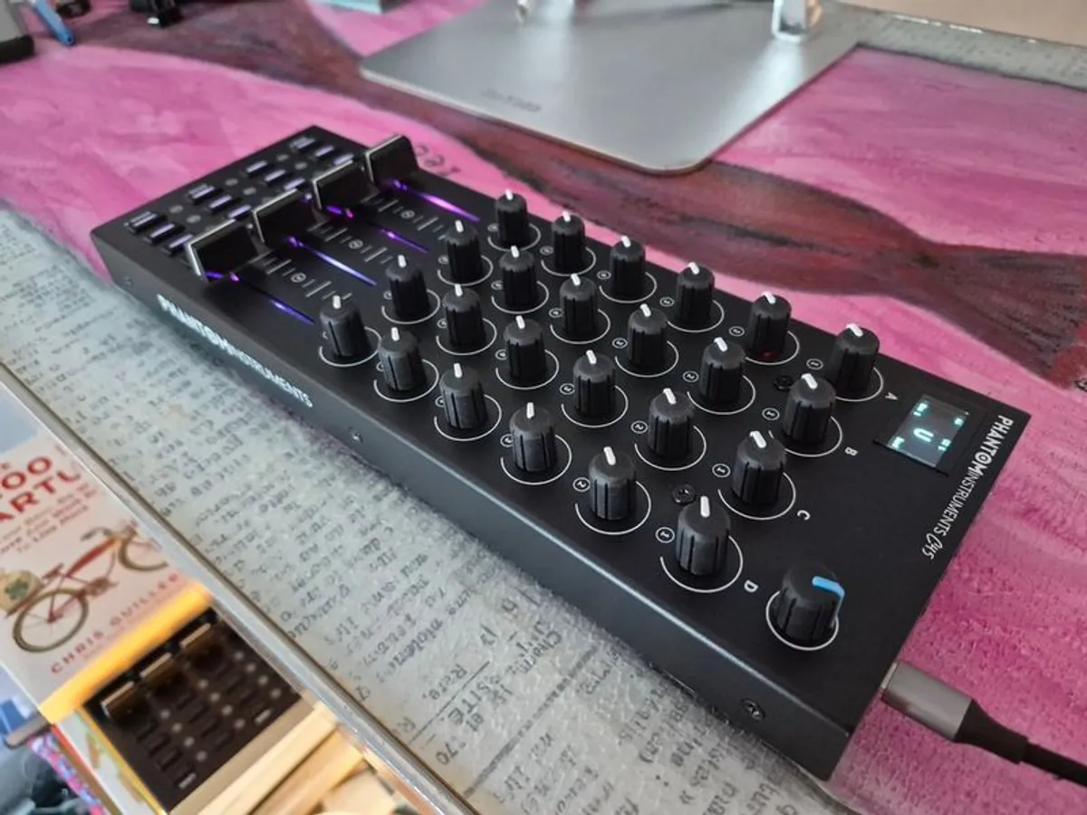 MIDI Controller - Phantom Instruments C45 - Image 1
