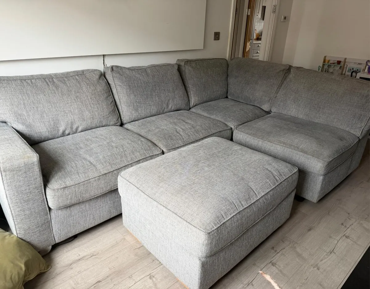 L shaped couch with footstool - Image 3