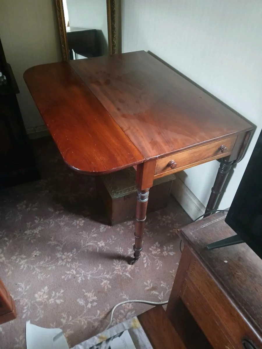 Pembroke table - Image 3