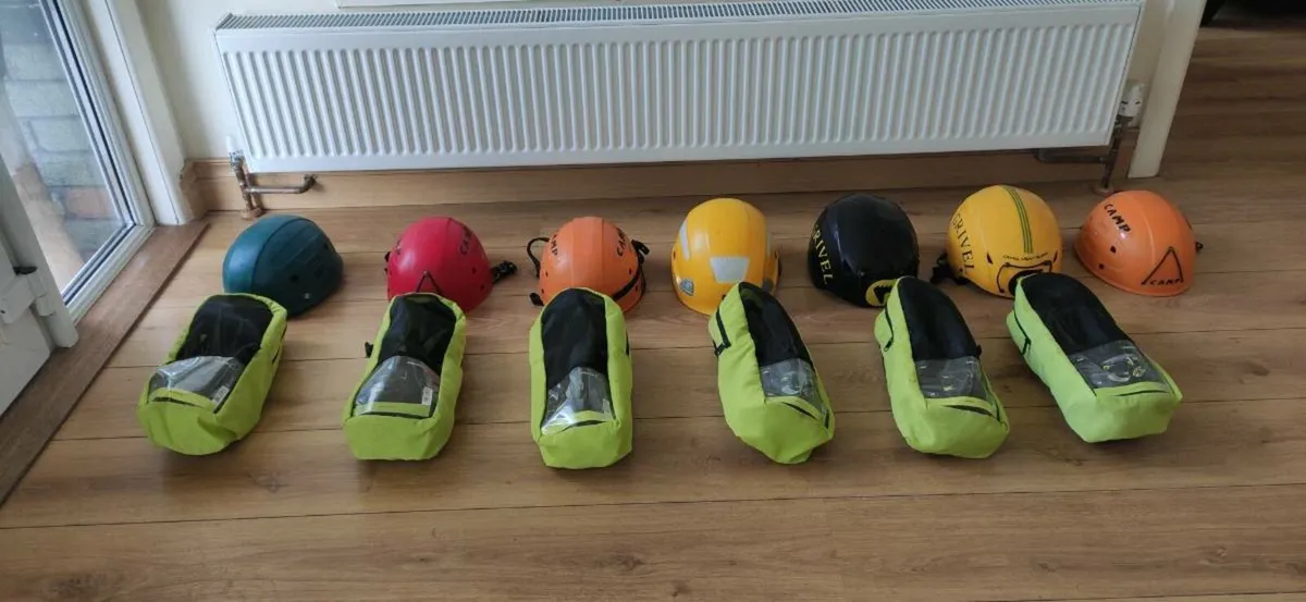 Rock climbing equipment - Image 1