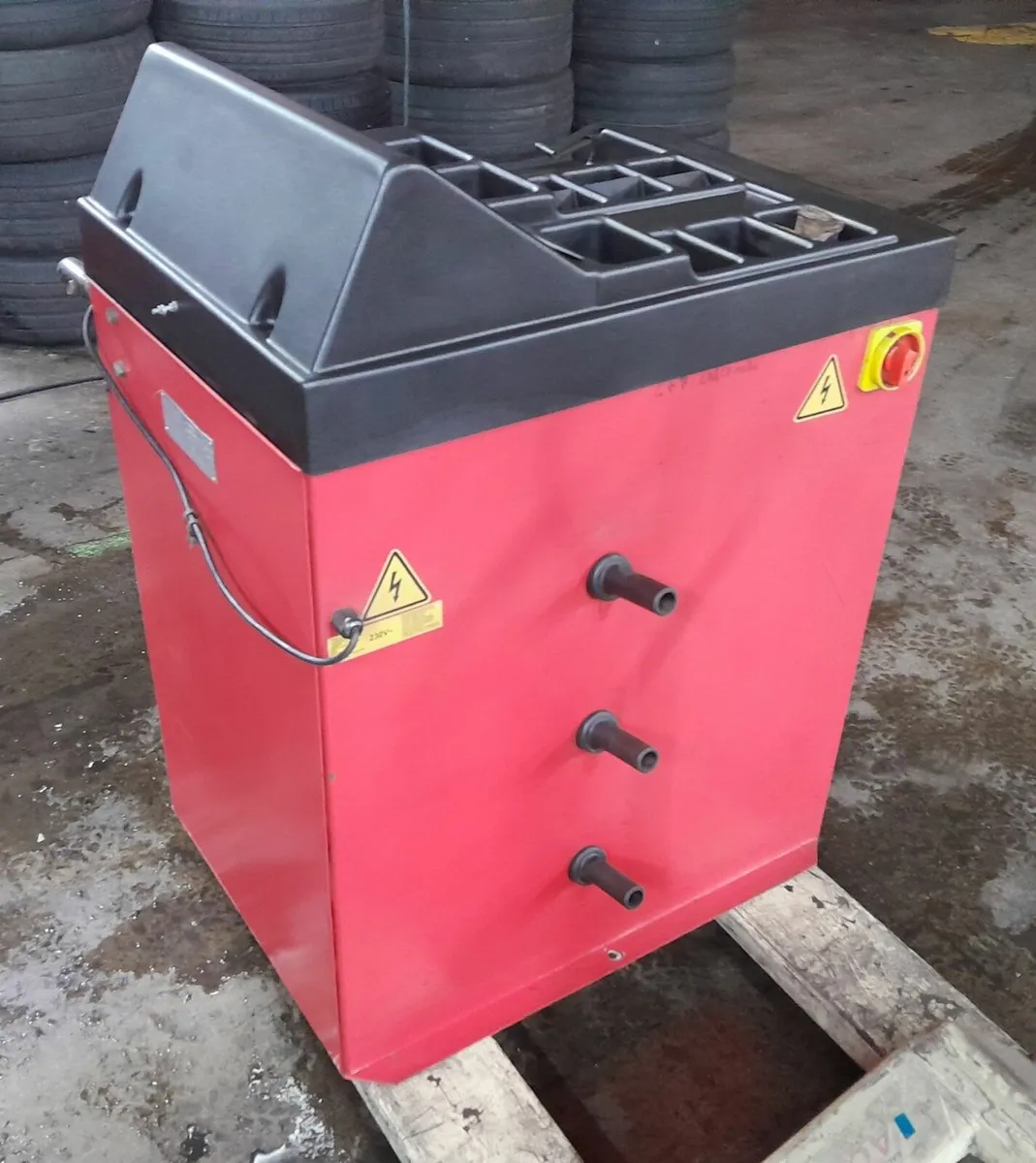 SBM 96 wheel balancer - Image 4