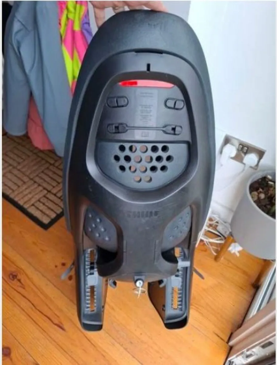 thule child seat - Image 4