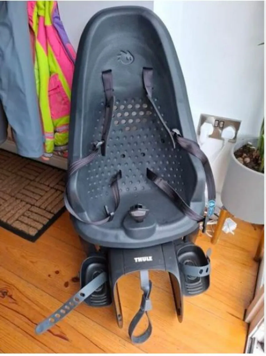 thule child seat - Image 1