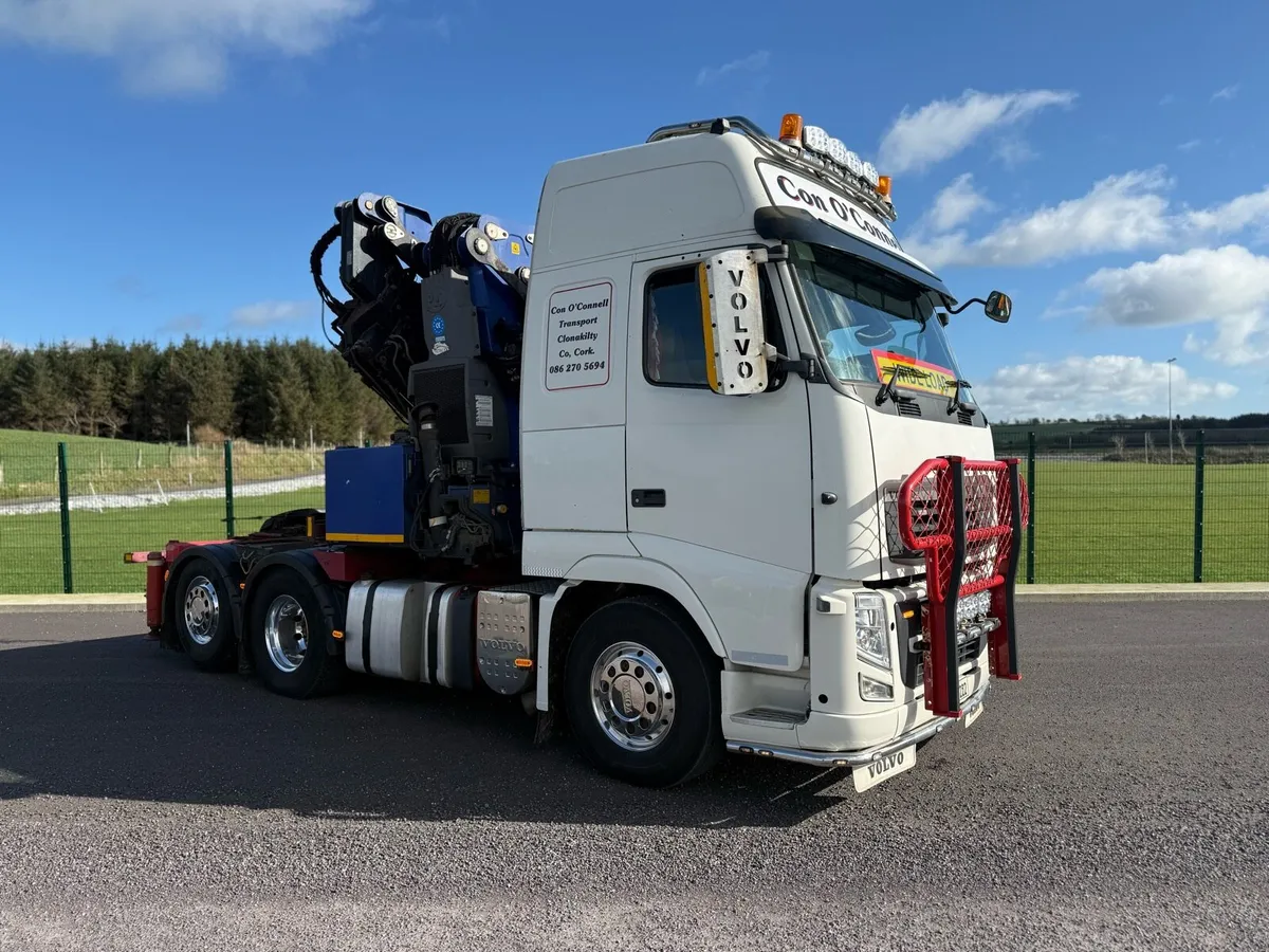Volvo Fh crane hiab truck - Image 2