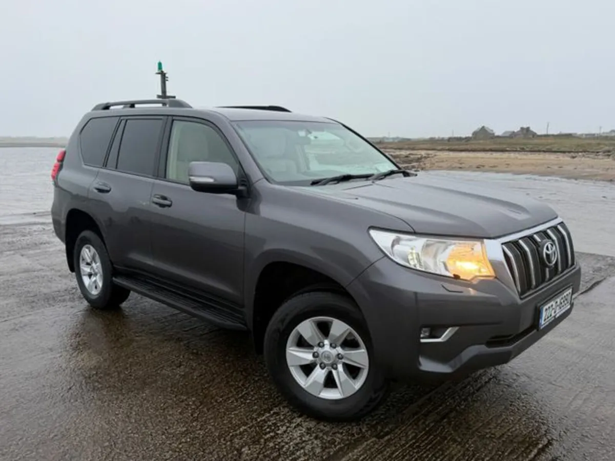 Toyota Land Cruiser Land Cruiser LWB Commercial - Image 1