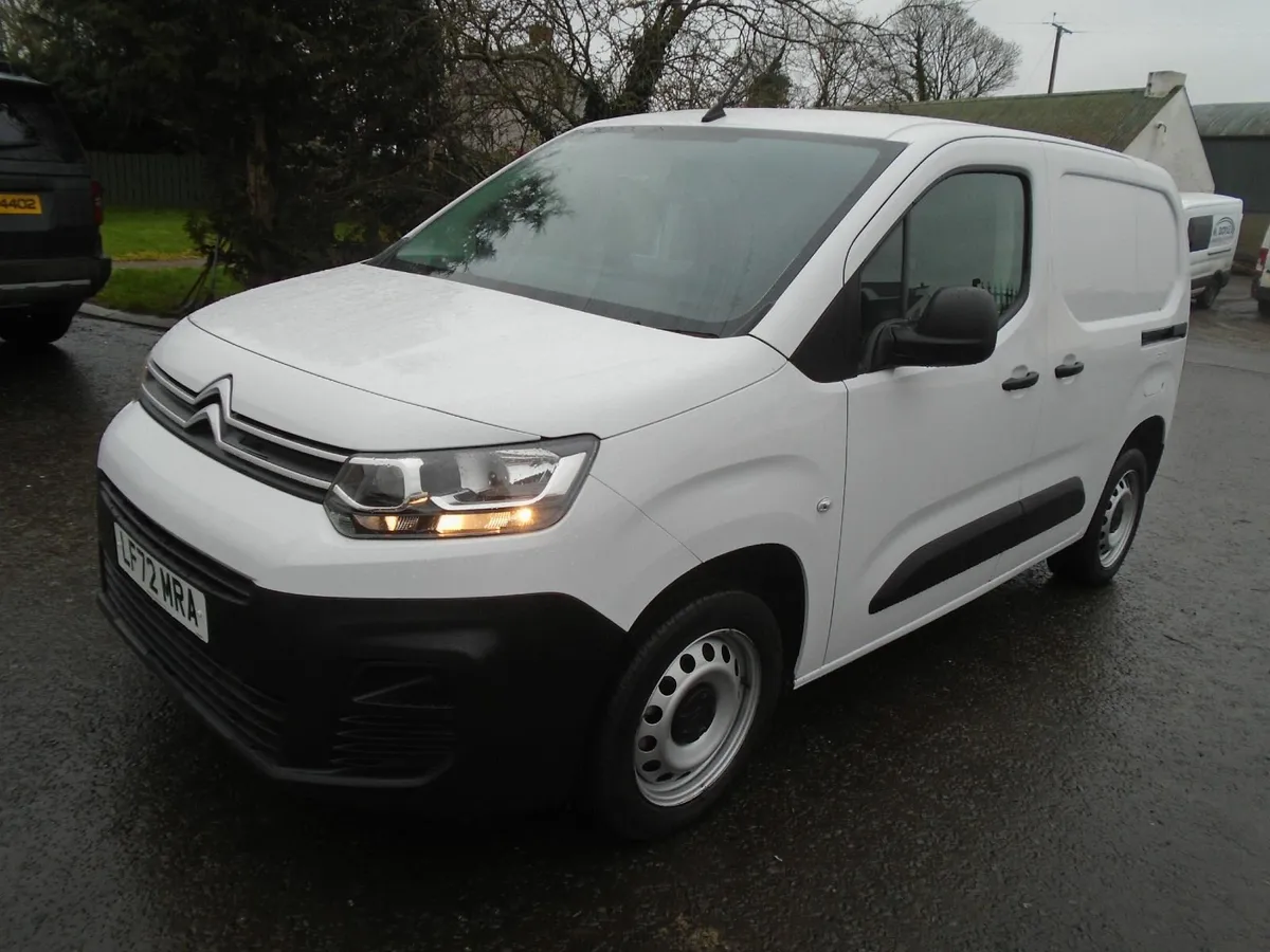2023 Citroen Berlingo ENTERPRISE 100HP. - Image 3
