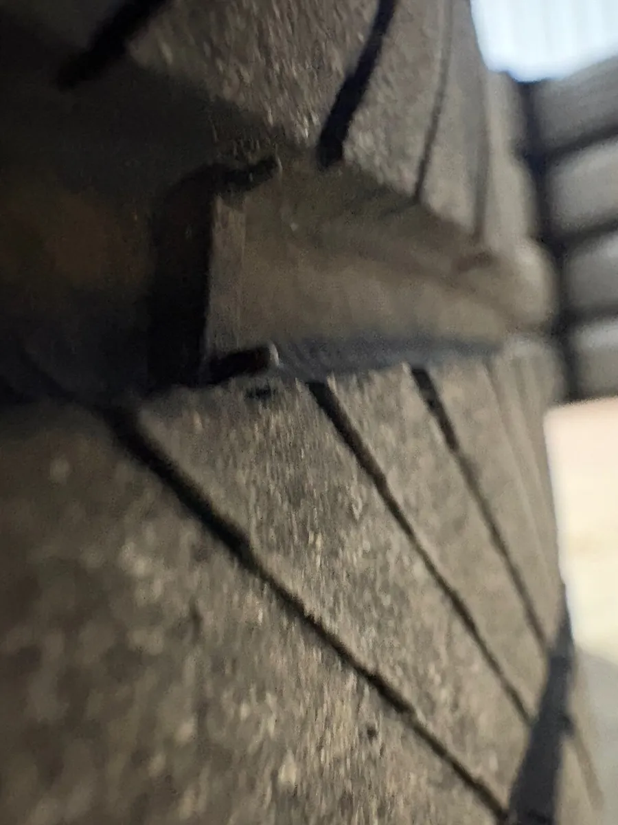 22” Genuine Range Rover Sport Wheels - Image 3