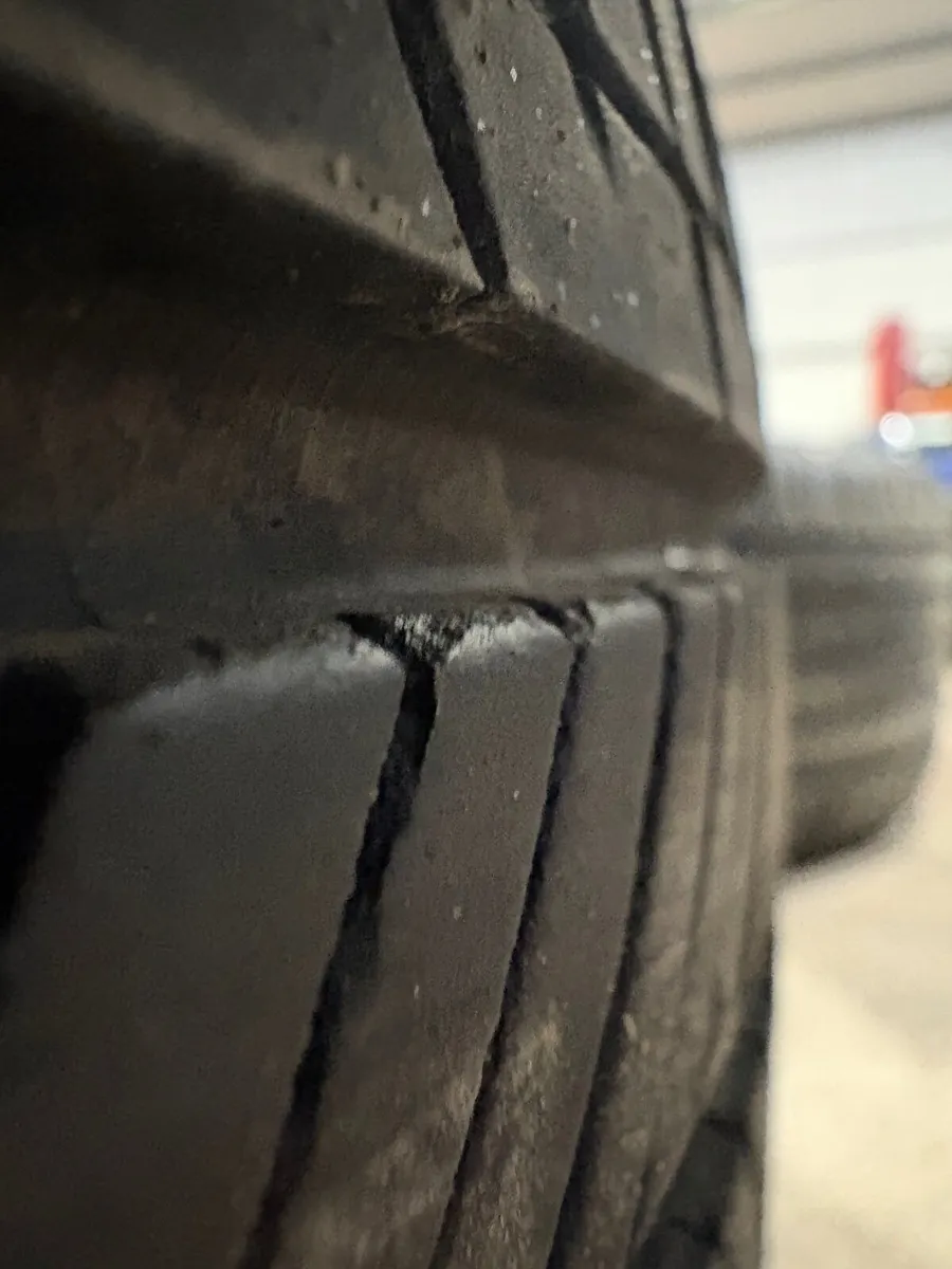 22” Genuine Range Rover Sport Wheels - Image 2