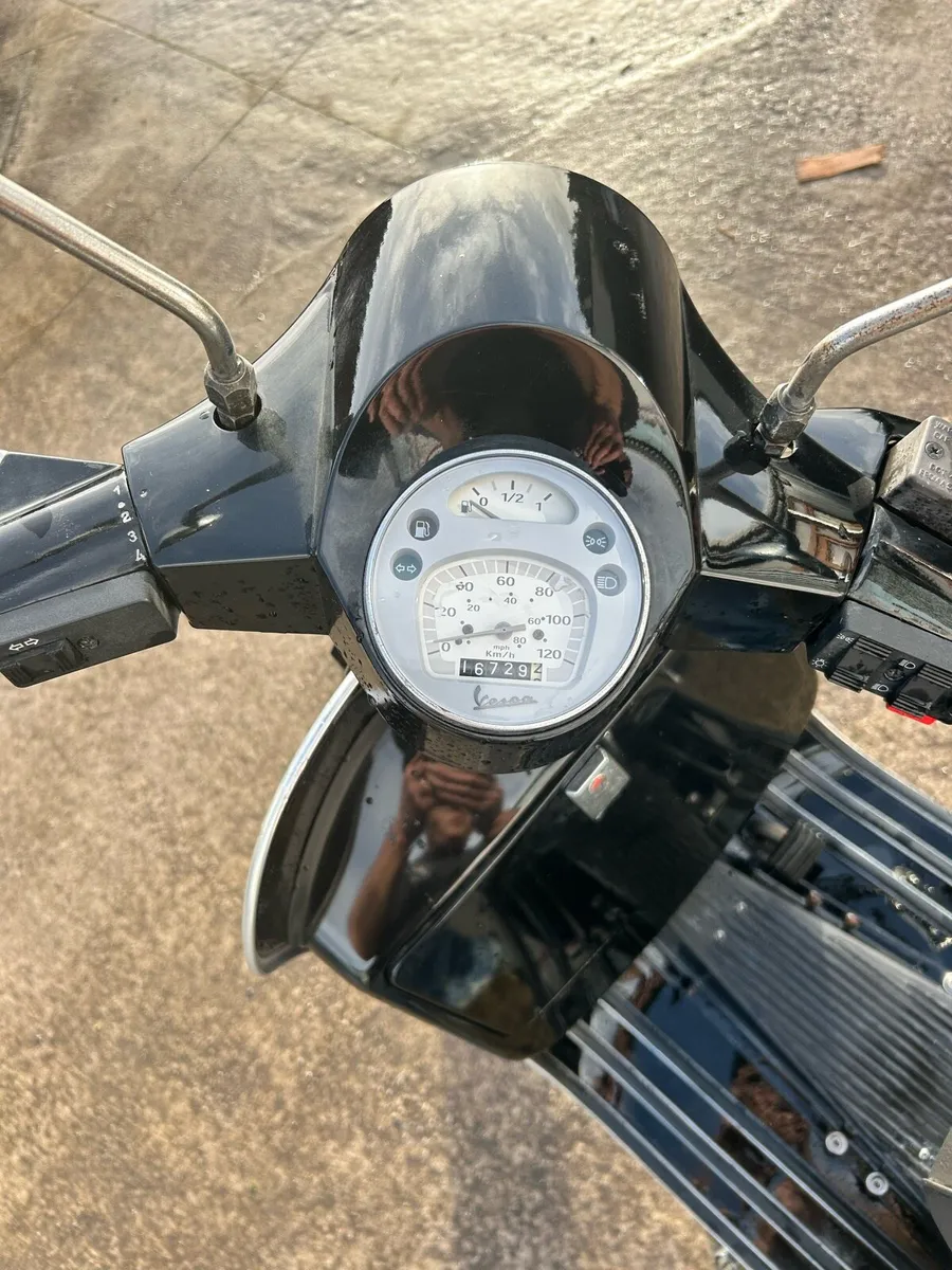 2003 Vespa PX125 disc brake model - Image 4