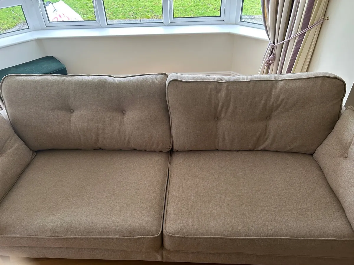 Sofa (DFS) - Image 1