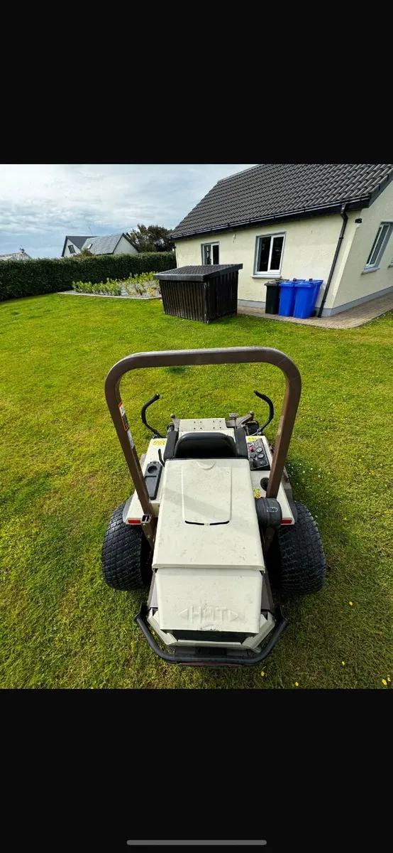 Grass hopper Zero turn - Image 4