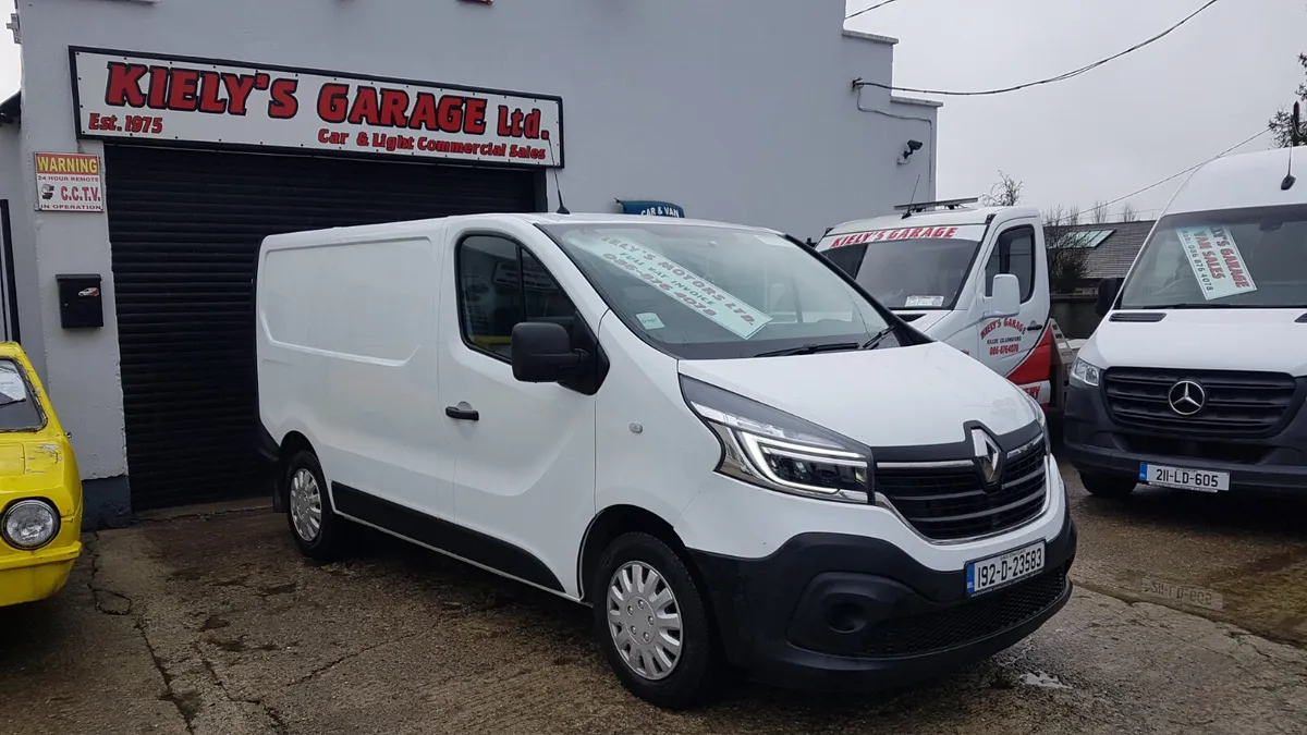 Renault Trafic 192D NEW MODEL 2.0LT 33KM VAT INVOI - Image 2