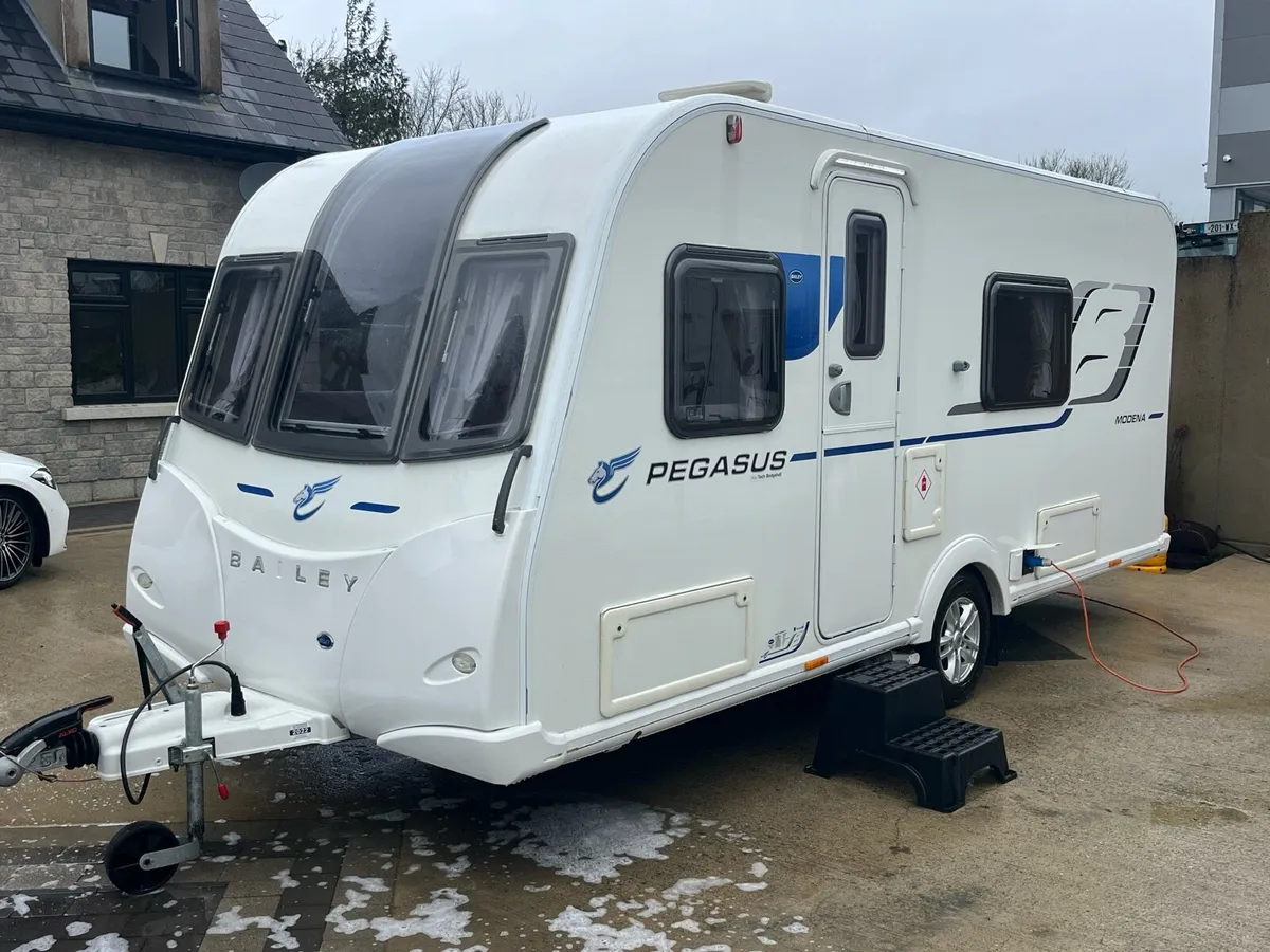 2017 Bailey Pegasus Modena fixed bed - Image 1