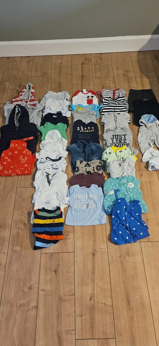 Baby clothes - Image 1