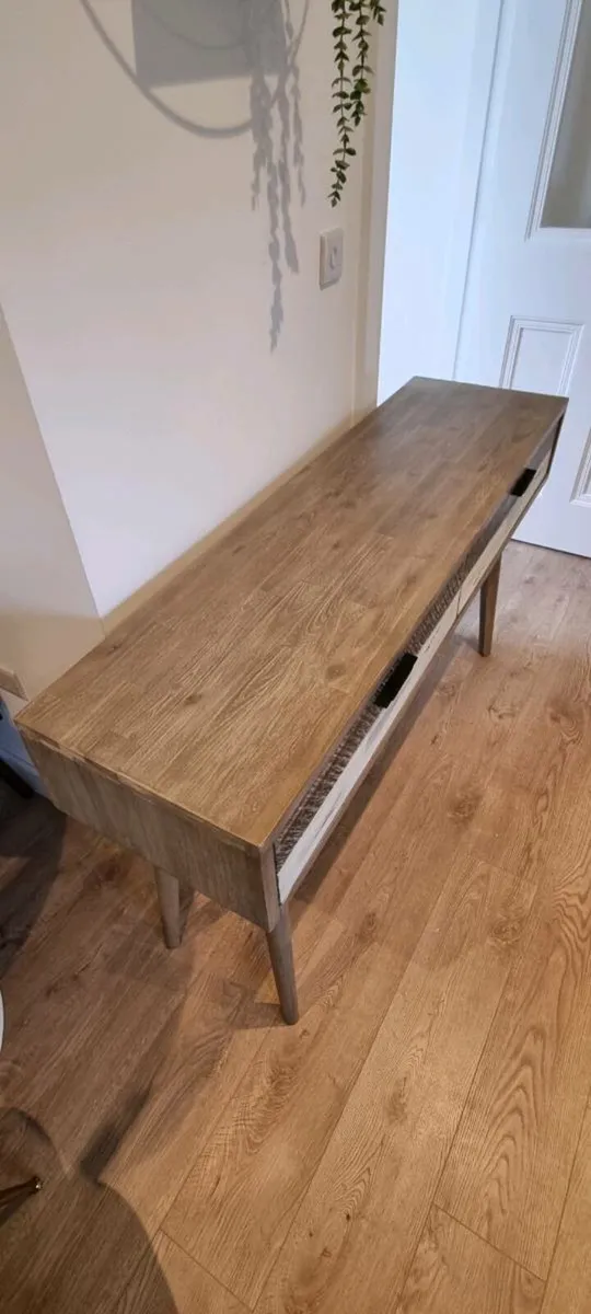 Console table - Image 2