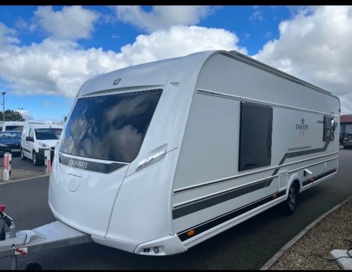 2023 LMC 595 VIP EXQUISITE 4/5 BERTH ISLAND BED - Image 2